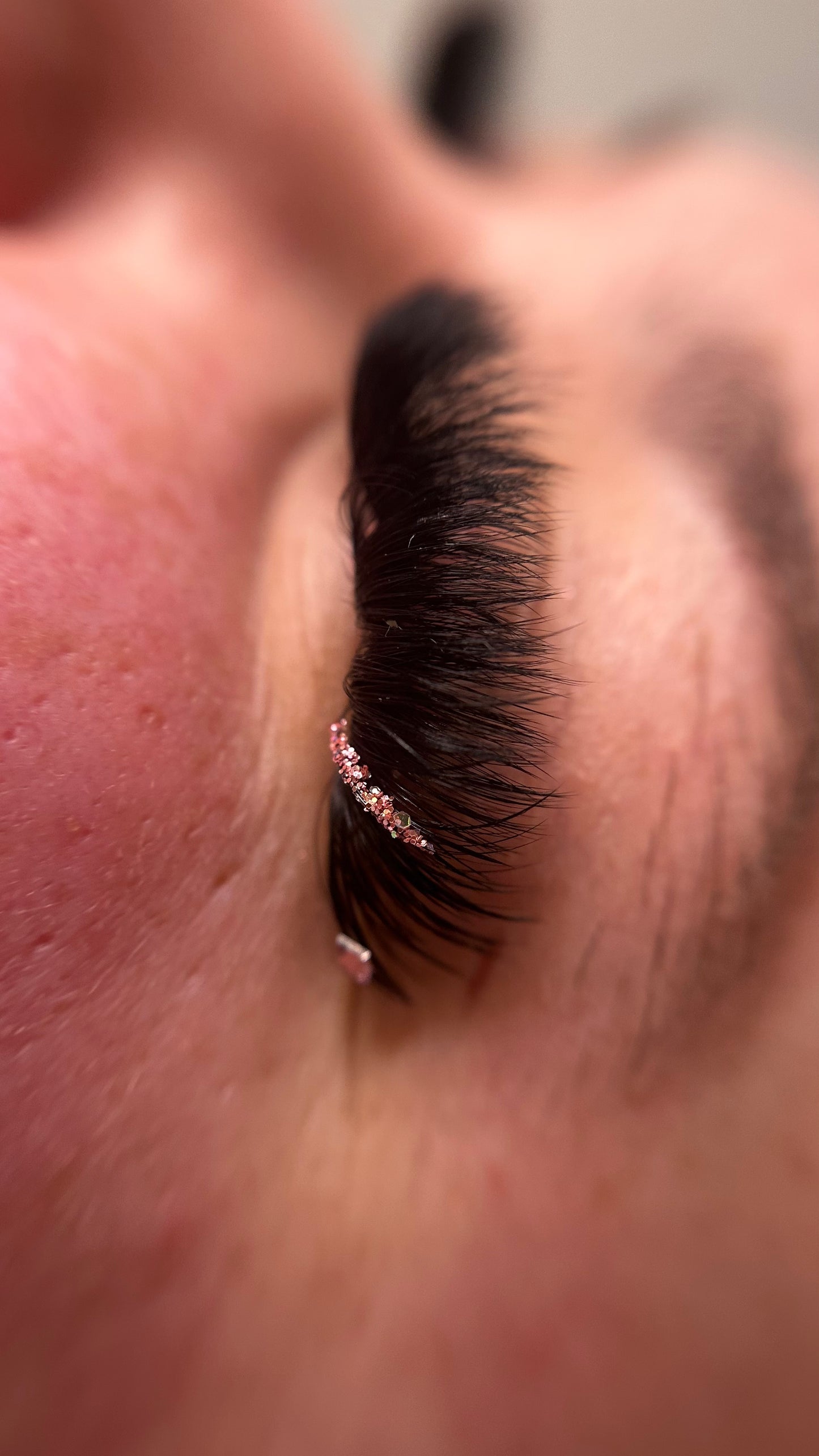 Beginners Russian Volume Eyelash Extensions Course